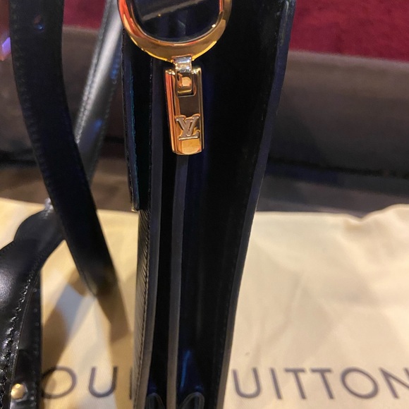 Louis Vuitton (LV) Epi leather bag - Picture 5 of 14